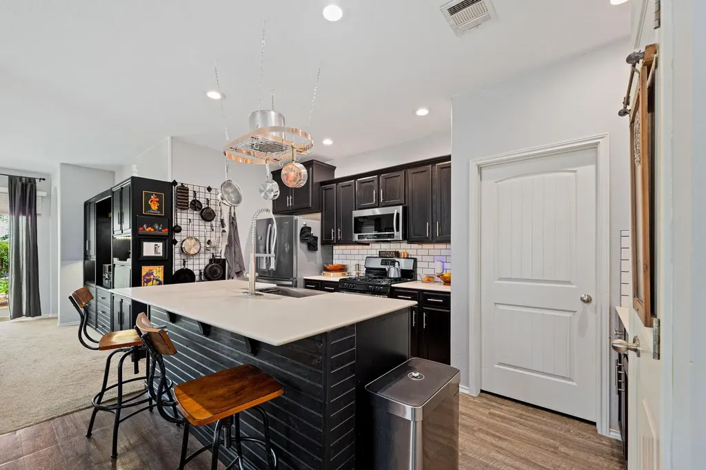4516 Tiddle Lane Pflugerville TX 78660