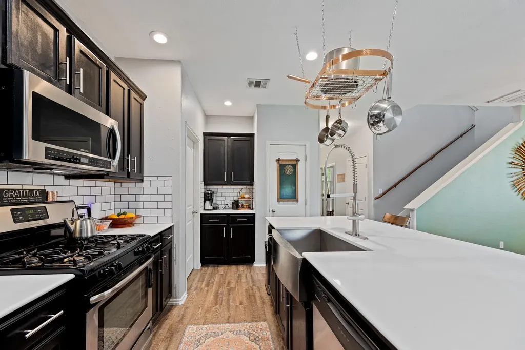 4516 Tiddle Lane Pflugerville TX 78660