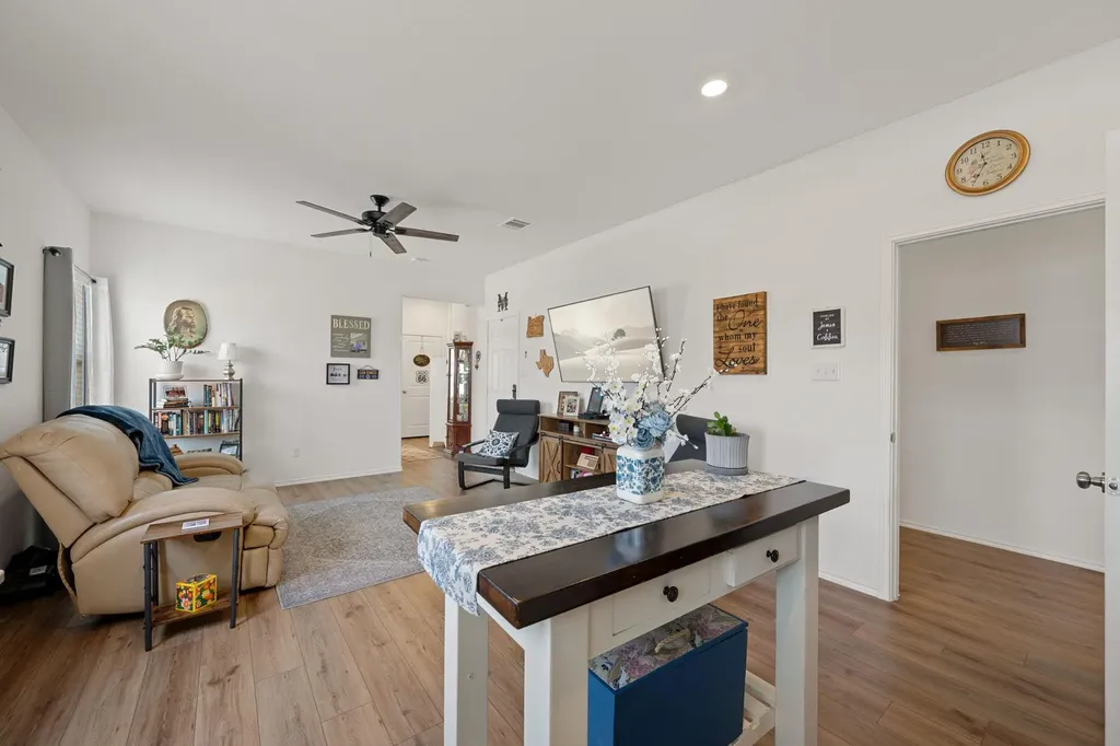 204 Lone Cedar Road Marble Falls TX 78654