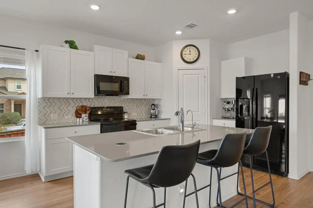204 Lone Cedar Road Marble Falls TX 78654