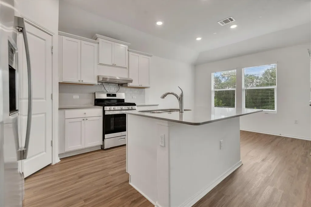 10721 Steinbeck Drive Austin TX 78747