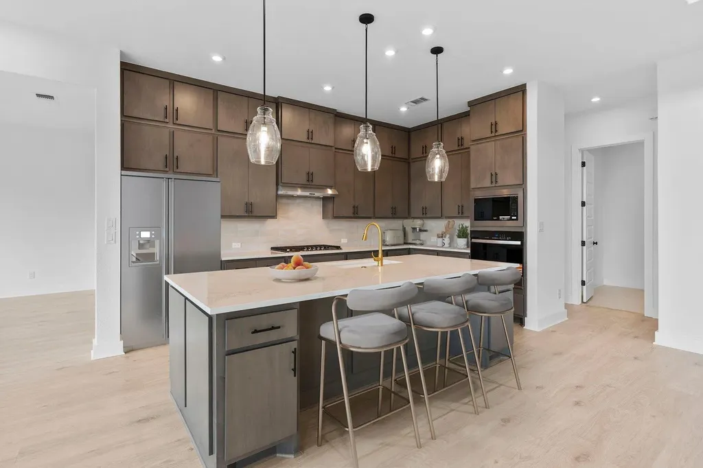 1904 Crimson Sunset Drive Georgetown TX 78628