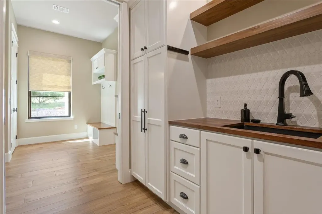 309 Highland Spring Lane Georgetown TX 78633