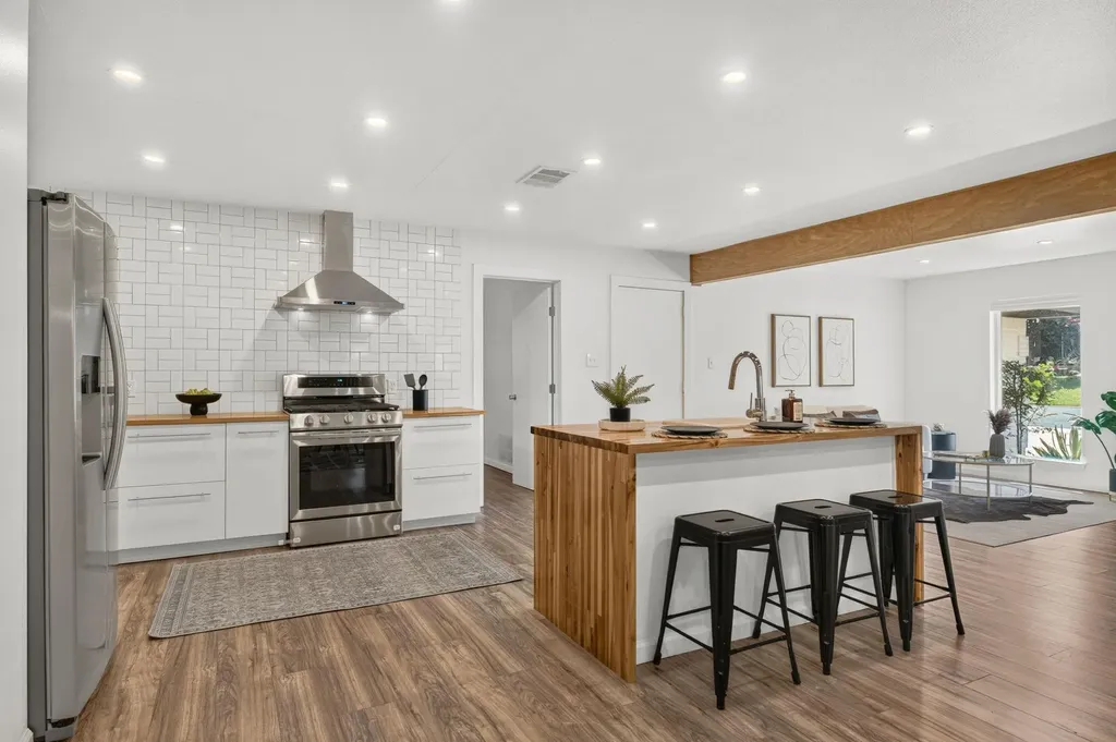4808 Broadhill Drive Austin TX 78723