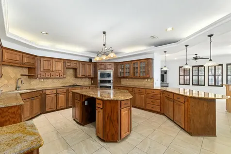 803 S Converse Street Flatonia TX 78941