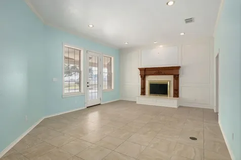 803 S Converse Street Flatonia TX 78941