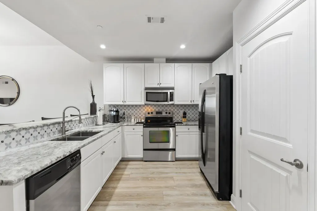 101 West Bank Horseshoe Bay TX 78657