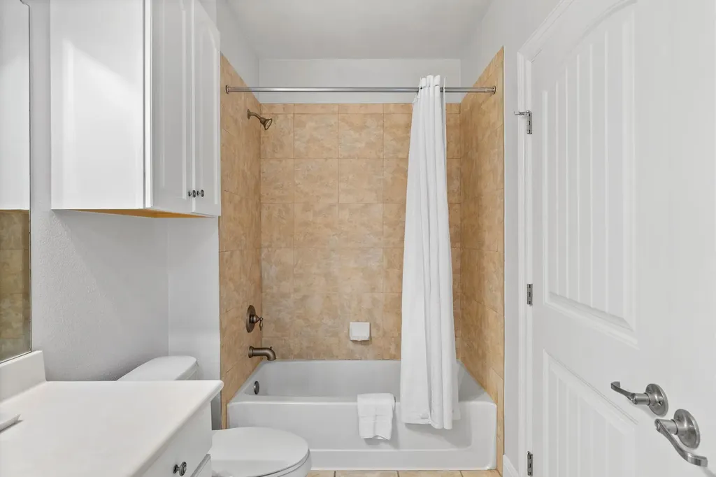 101 West Bank Horseshoe Bay TX 78657