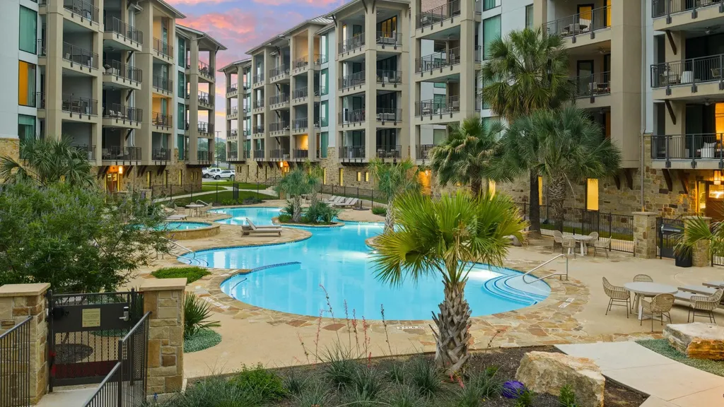 101 West Bank Horseshoe Bay TX 78657