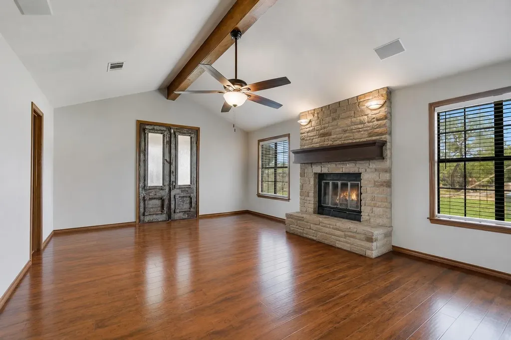 603 Sun Ray Horseshoe Bay TX 78657