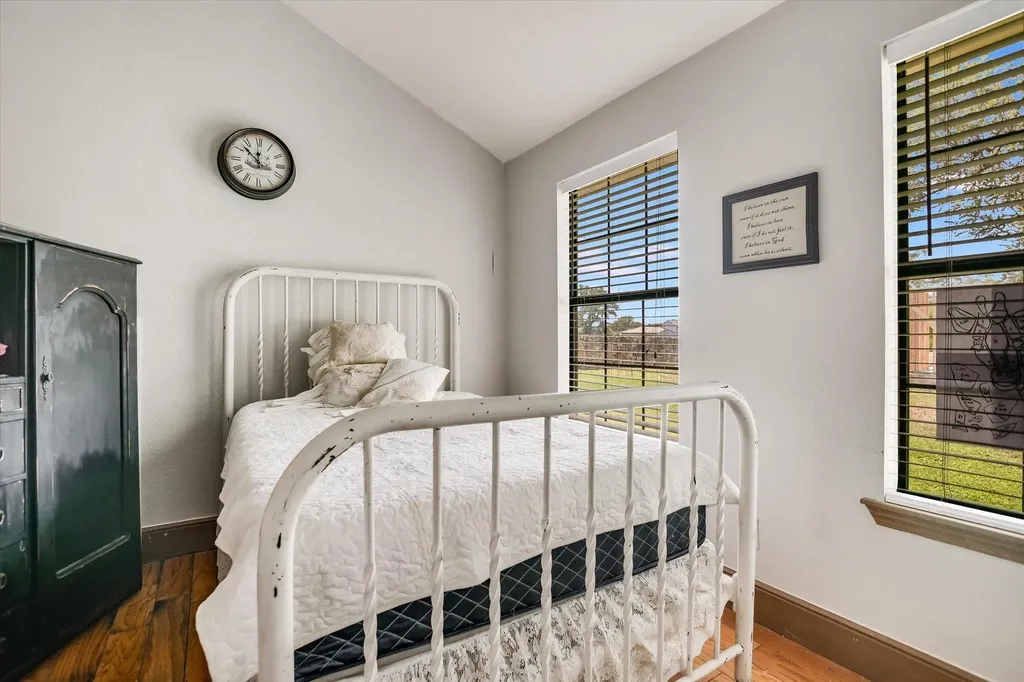 603 Sun Ray Horseshoe Bay TX 78657
