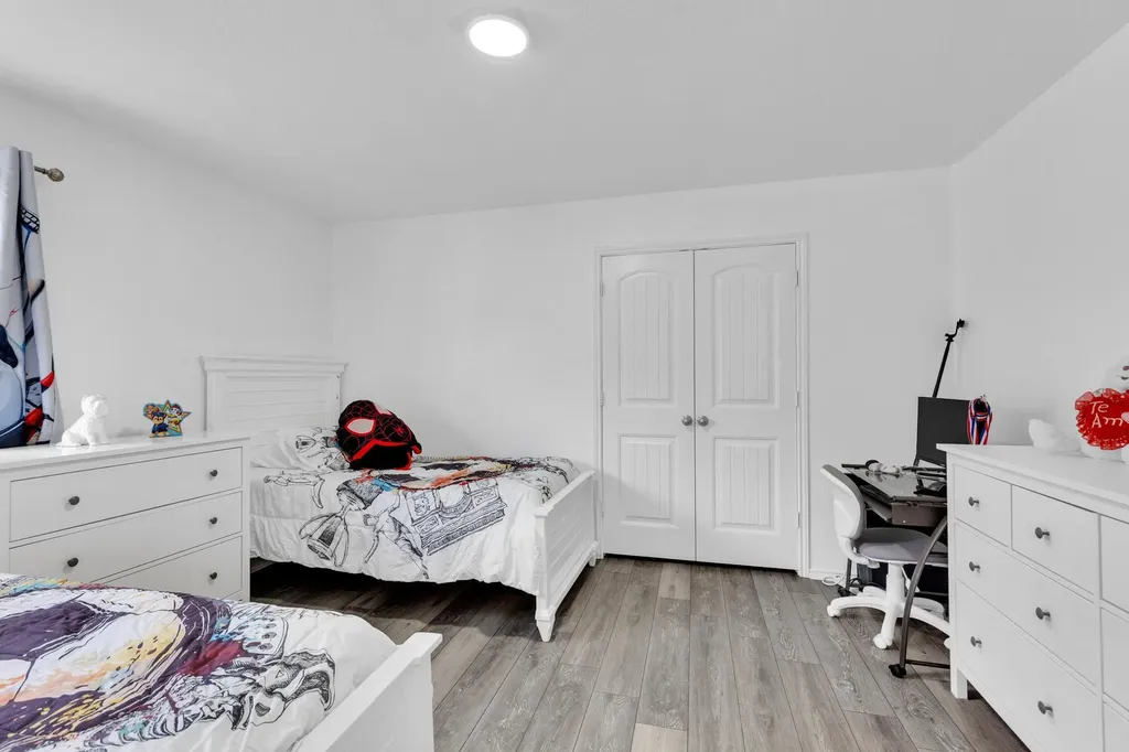 119 Beth Ann Loop Taylor TX 76574