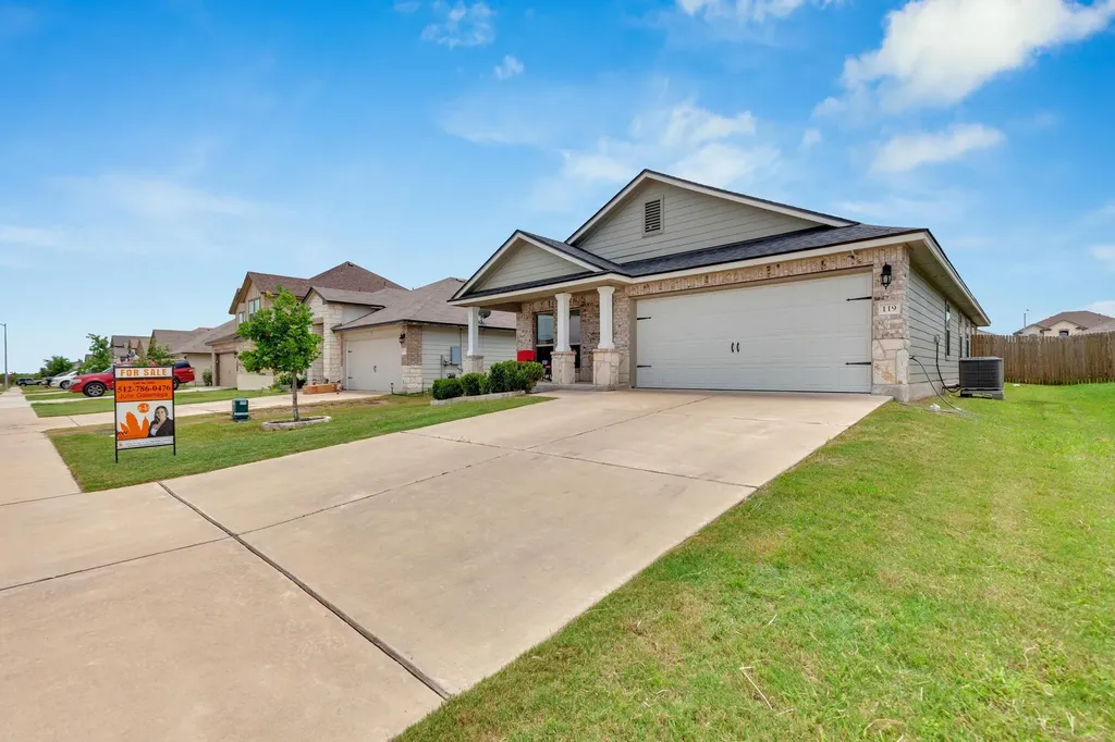 119 Beth Ann Loop Taylor TX 76574