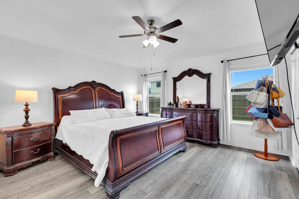 119 Beth Ann Loop Taylor TX 76574