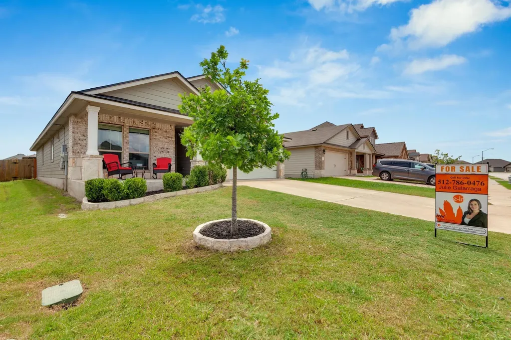 119 Beth Ann Loop Taylor TX 76574
