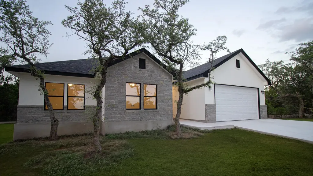 1860 Rocky Ridge Loop Canyon Lake TX 78133