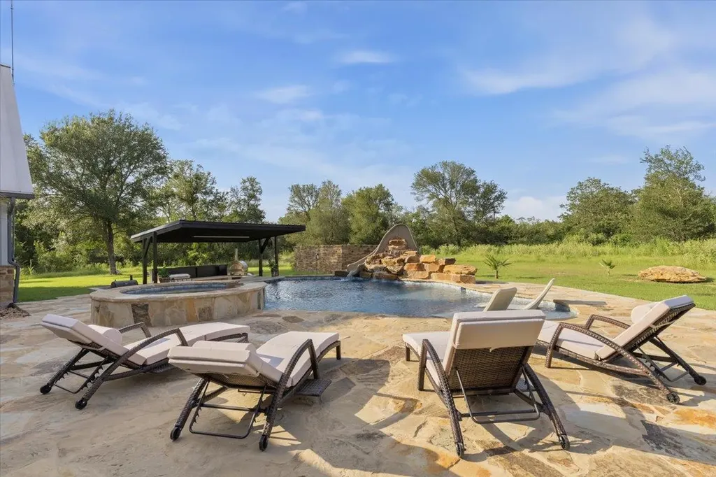 175 Wilson Road Elgin TX 78621