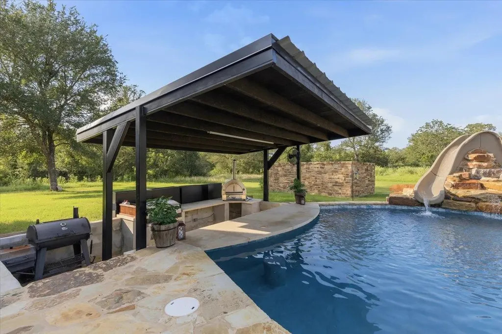175 Wilson Road Elgin TX 78621