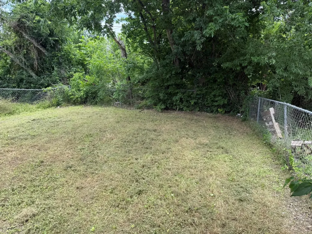 512 Lenora Drive Taylor TX 76574