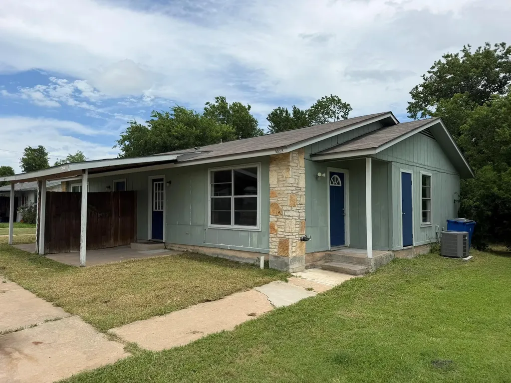 512 Lenora Drive Taylor TX 76574