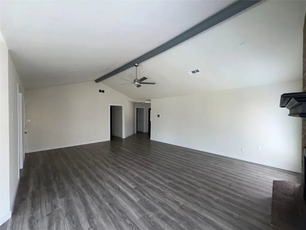 1009 Bowie Street Lockhart TX 78644