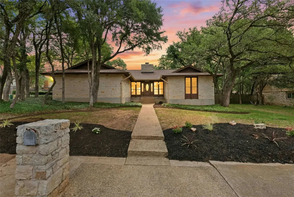 12017 Wycliff Lane Austin TX 78727