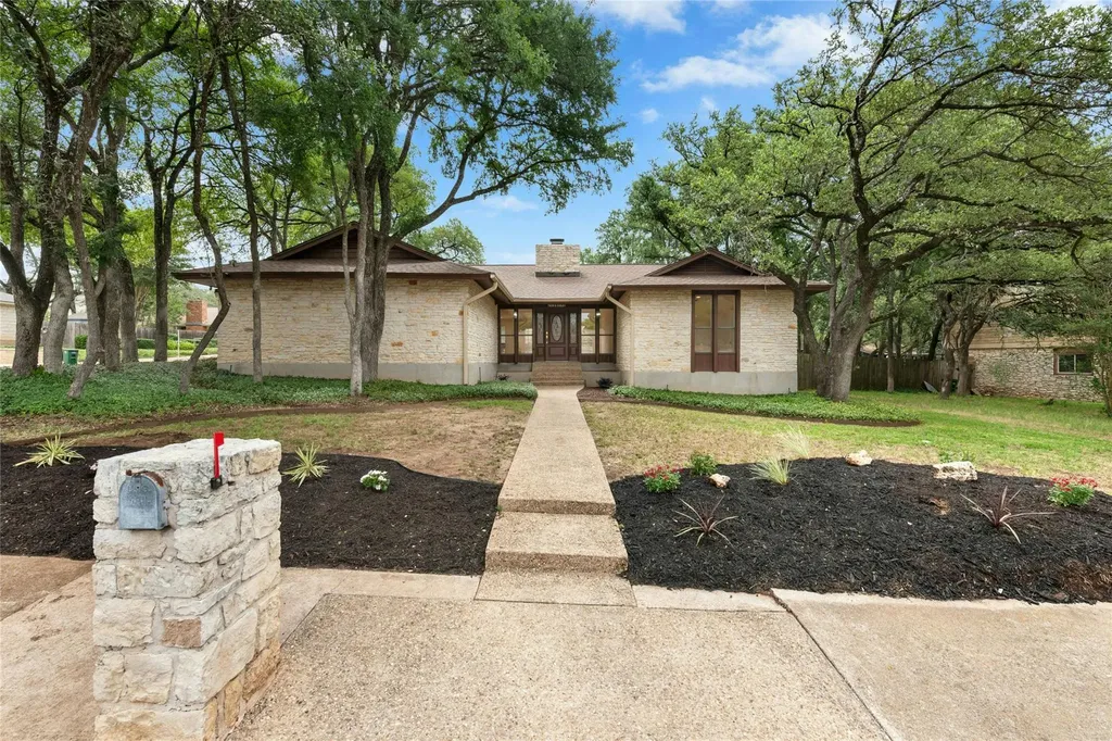 12017 Wycliff Lane Austin TX 78727