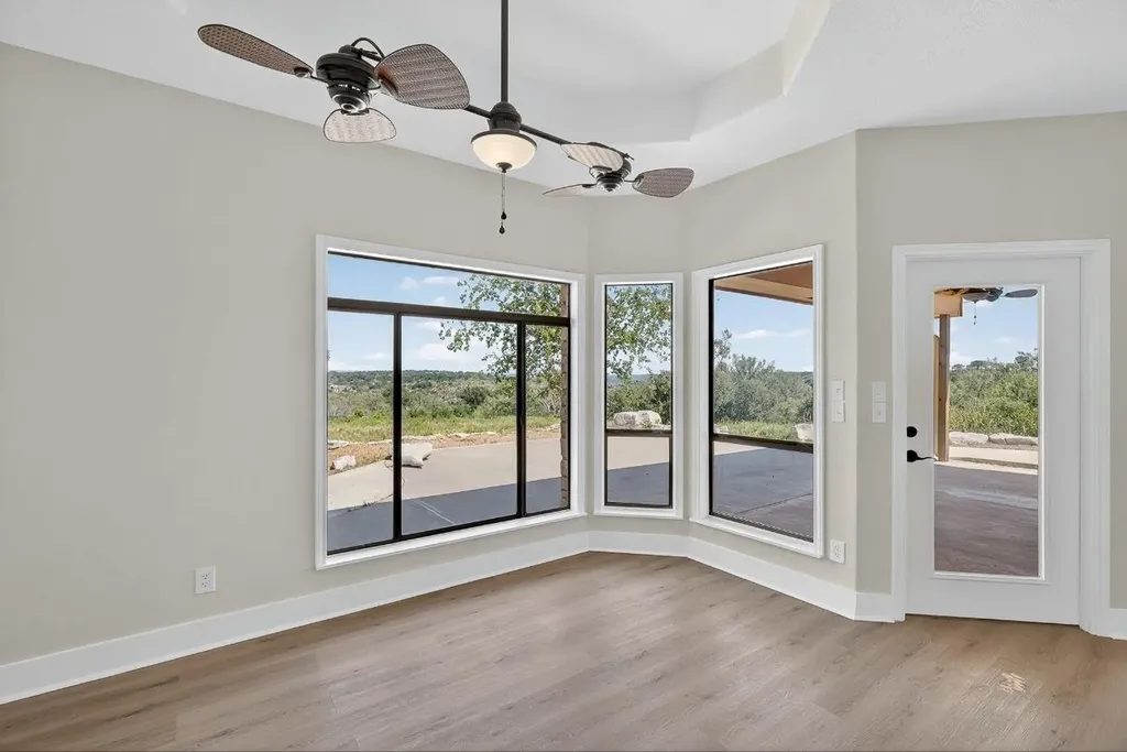 95 Gateway North N Marble Falls TX 78654