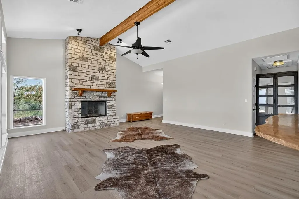 95 Gateway North N Marble Falls TX 78654