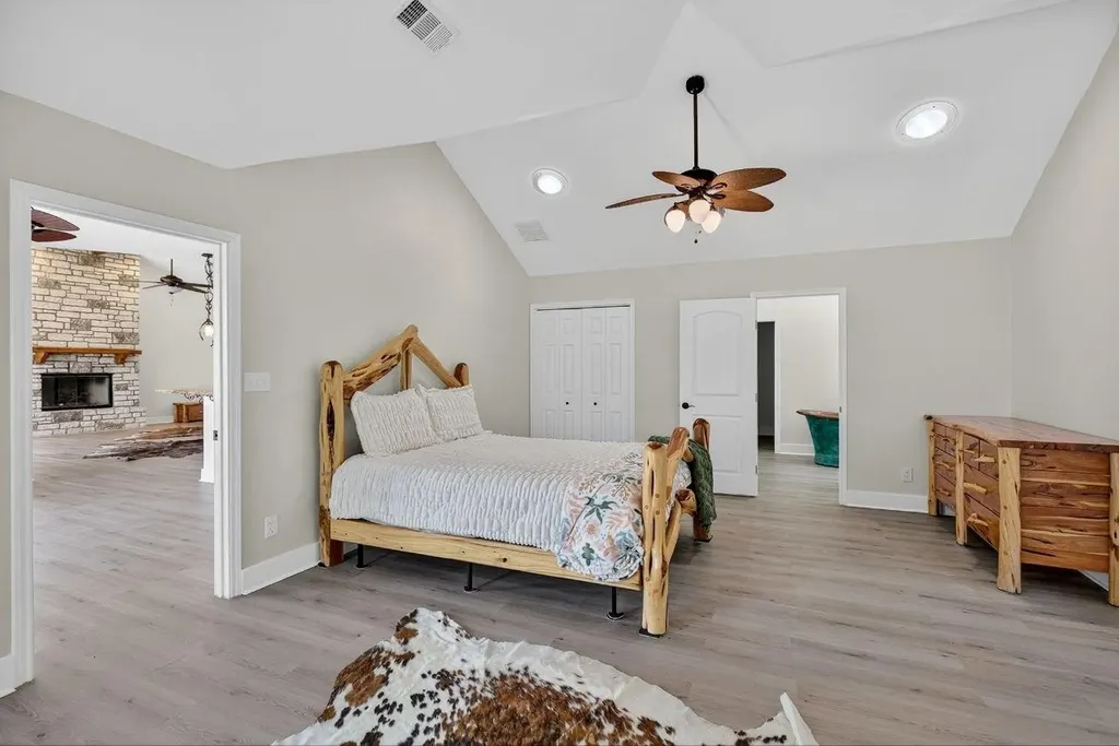 95 Gateway North N Marble Falls TX 78654