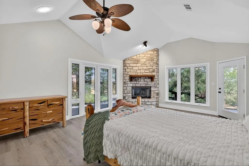 95 Gateway North N Marble Falls TX 78654