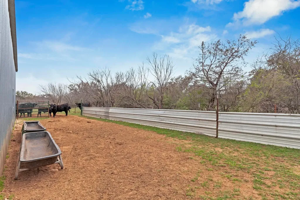 117 County Road 407 Spicewood TX 78669