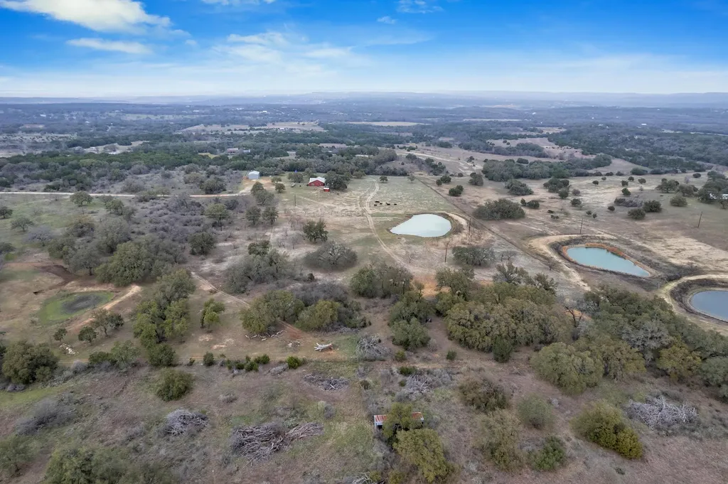 117 County Road 407 Spicewood TX 78669