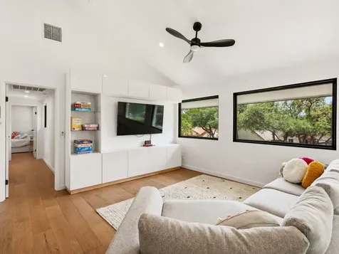 4502 Mountain Path Drive Austin TX 78759