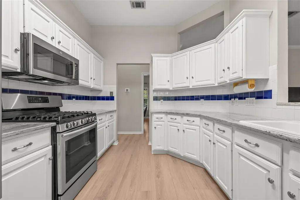 105 Oakmont Court Georgetown TX 78628