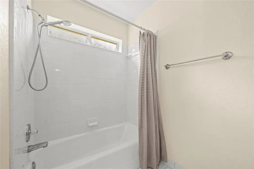 105 Oakmont Court Georgetown TX 78628