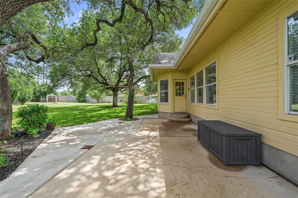 105 Oakmont Court Georgetown TX 78628