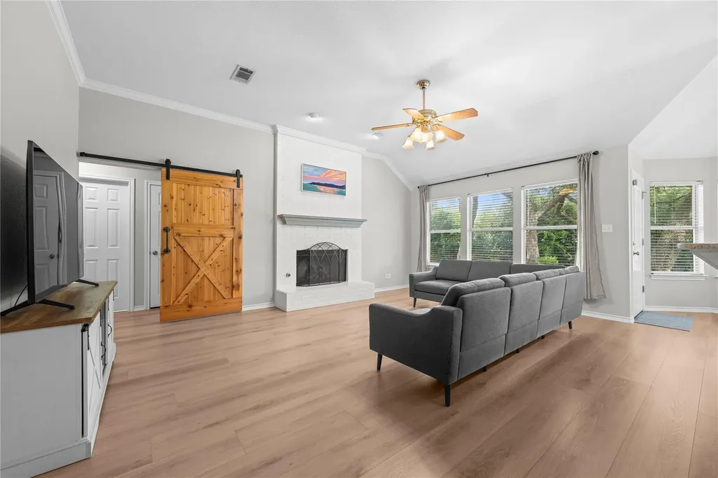 105 Oakmont Court Georgetown TX 78628