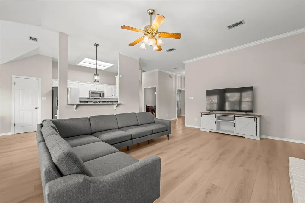 105 Oakmont Court Georgetown TX 78628