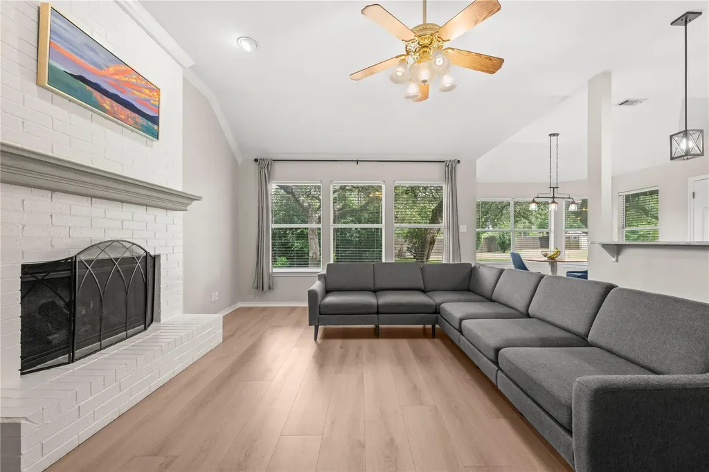 105 Oakmont Court Georgetown TX 78628