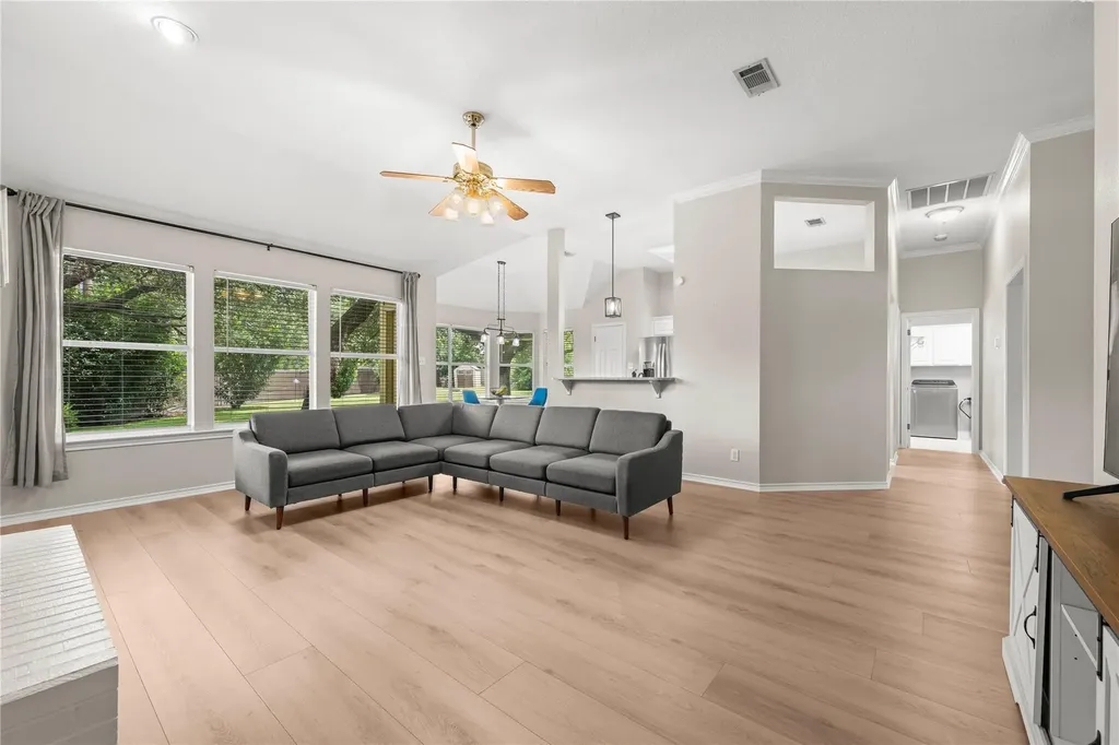 105 Oakmont Court Georgetown TX 78628
