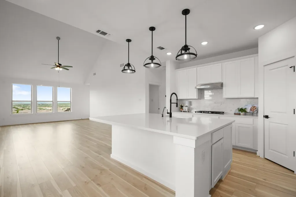 8009 Copper Prairie Bend Lago Vista TX 78645