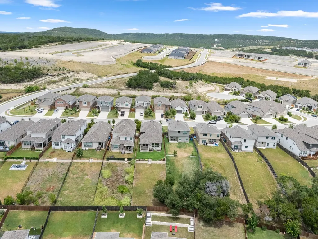 8009 Copper Prairie Bend Lago Vista TX 78645