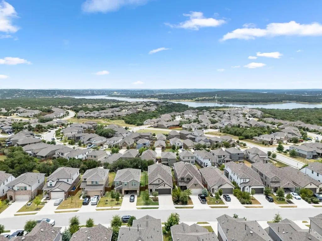 8009 Copper Prairie Bend Lago Vista TX 78645
