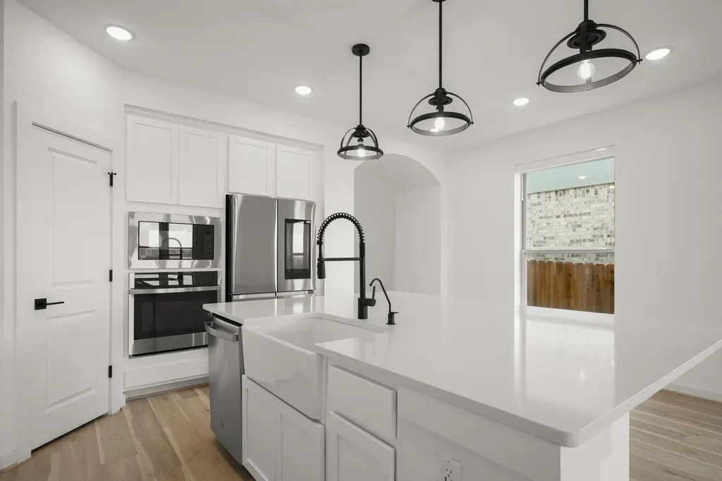 8009 Copper Prairie Bend Lago Vista TX 78645