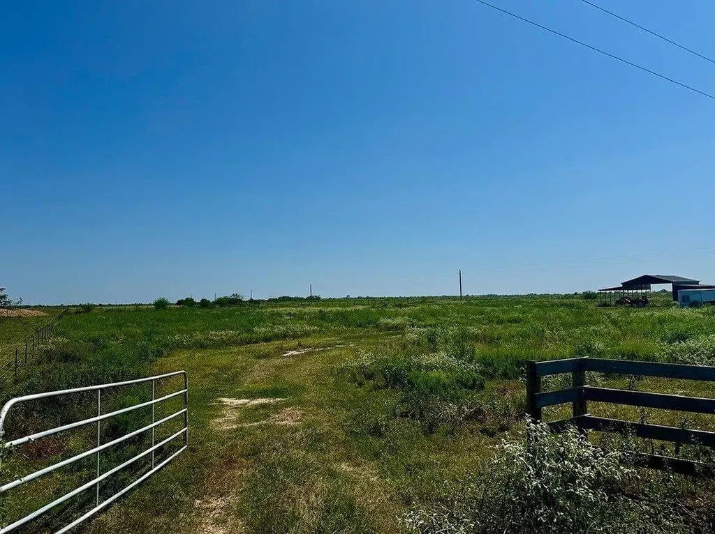 1993 Fm 2761 Bernardo TX 78933