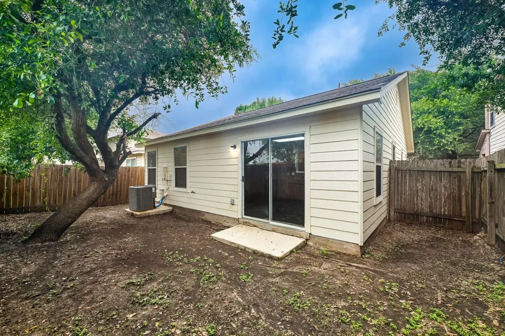 6733 Doyal Drive Austin TX 78747
