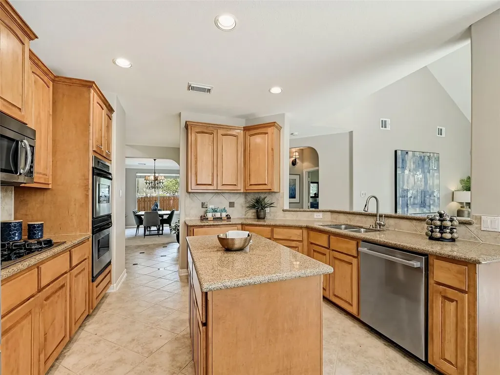 10106 Dianella Lane Austin TX 78759
