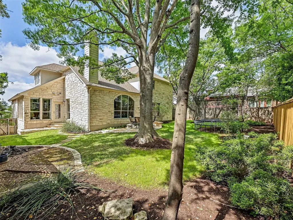 10106 Dianella Lane Austin TX 78759