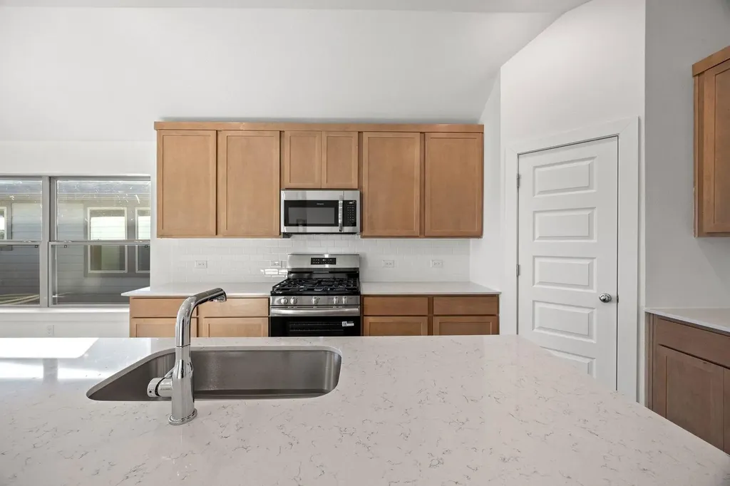 4709 Native Pearl Austin TX 78754